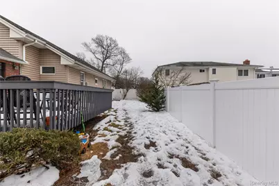 661 Saint Lukes Place, Baldwin, NY 11510 - Photo 31