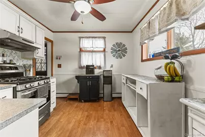 661 Saint Lukes Place, Baldwin, NY 11510 - Photo 3