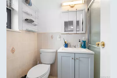 240-22 70th Avenue, Little Neck, NY 11362 - Photo 11