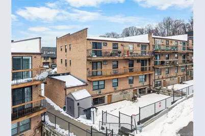 240-22 70th Avenue, Little Neck, NY 11362 - Photo 23