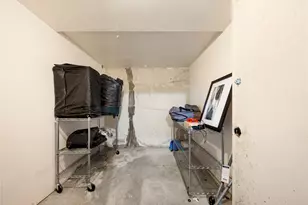 240-22 70th Ave, Little Neck, NY 11362 - Photo 19