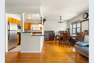 240-22 70th Avenue, Little Neck, NY 11362 - Photo 5