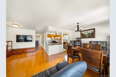 240-22 70th Avenue, Little Neck, NY 11362 - Photo 7