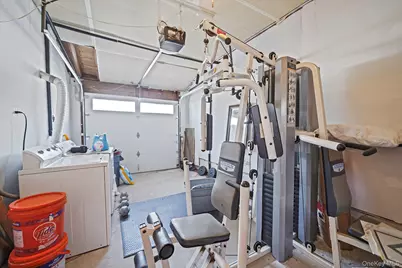 120 Evergreen Avenue, Brentwood, NY 11717 - Photo 15