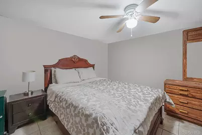 120 Evergreen Avenue, Brentwood, NY 11717 - Photo 25