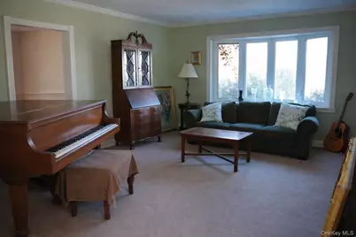 10 Farview Avenue, Bayville, NY 11709 - Photo 3