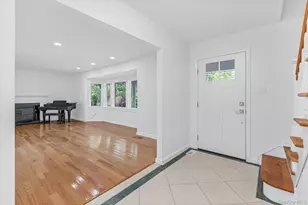 2 Westbourne Ln, Melville, NY 11747 - Photo 9