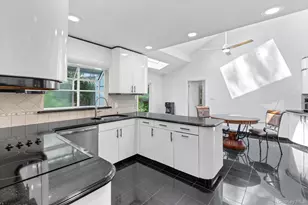 2 Westbourne Ln, Melville, NY 11747 - Photo 13