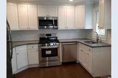 61 Roosevelt Boulevard #2nd Floor, Long Beach, NY 11561 - Photo 3