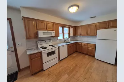 907 1st Street, East Northport, NY 11731 - Photo 3