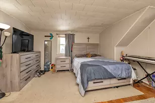 2272 Oxford St, East Meadow, NY 11554 - Photo 11