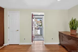 92 Valentine Ave, Glen Cove, NY 11542 - Photo 5