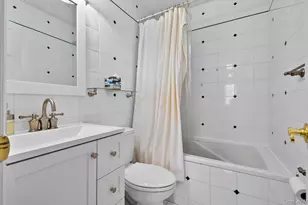 92 Valentine Ave, Glen Cove, NY 11542 - Photo 21