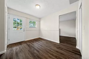 7 Pierre Dr, Commack, NY 11725 - Photo 11