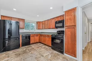 622 Barlow Ave, New York, NY 10312 - Photo 13