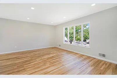 622 Barlow Avenue, New York, NY 10312 - Photo 7