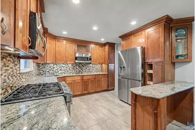 6 Kakiat Lane, Spring Valley, NY 10977 - Photo 9