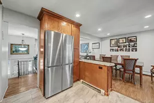 6 Kakiat Ln, Spring Valley, NY 10977 - Photo 11