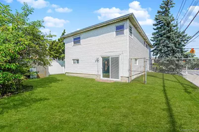 622 Barlow Avenue, New York, NY 10312 - Photo 31