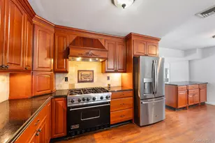 18 Steiner Dr, Mahopac, NY 10541 - Photo 5