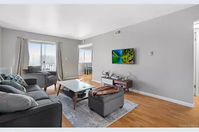 26 Cooper Road #411, Poughkeepsie, NY 12603 - Photo 3