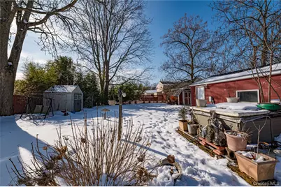 1440 Lombardy Boulevard, Bay Shore, NY 11706 - Photo 5