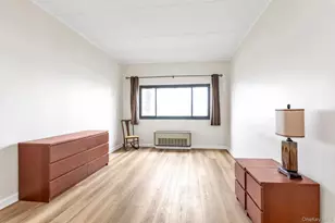 725 Miller Ave, Freeport, NY 11520 - Photo 7