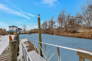 4 Bay St, Center Moriches, NY 11934 - Photo 29