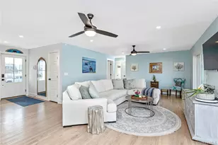 4 Bay St, Center Moriches, NY 11934 - Photo 19