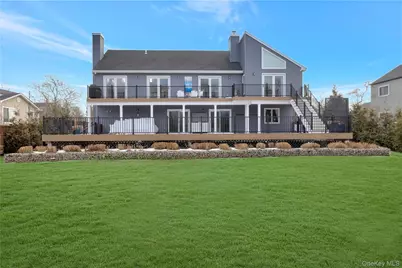 4 Bay Street, Center Moriches, NY 11934 - Photo 31