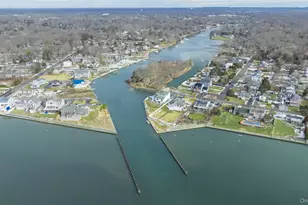 4 Bay St, Center Moriches, NY 11934 - Photo 39