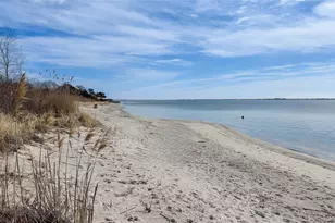 4 Bay St, Center Moriches, NY 11934 - Photo 41