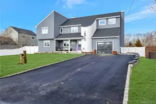 4 Bay St, Center Moriches, NY 11934 - Photo 3