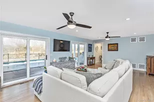 4 Bay St, Center Moriches, NY 11934 - Photo 21