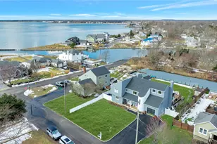 4 Bay St, Center Moriches, NY 11934 - Photo 31