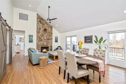 4 Bay Street, Center Moriches, NY 11934 - Photo 11