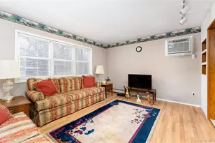 189 Broadway, Rocky Point, NY 11778 - Photo 5
