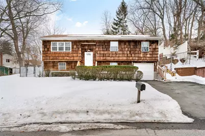 189 Broadway, Rocky Point, NY 11778 - Photo 1