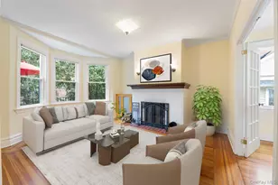 216 Lakeview Pl, Bronx, NY 10471 - Photo 1