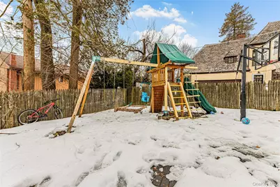 255 Pennsylvania Avenue, Mount Vernon, NY 10552 - Photo 5