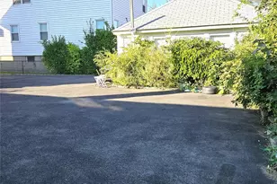 56 4th Ave, East Rockaway, NY 11518 - Photo 15