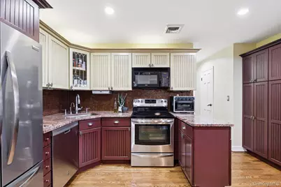 24 Cherry Place, Huntington, NY 11743 - Photo 11