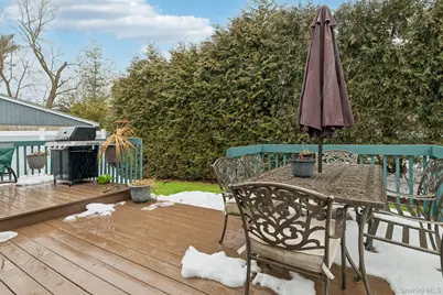 24 Cherry Place, Huntington, NY 11743 - Photo 37