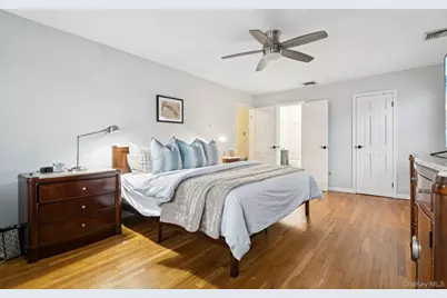 24 Cherry Place, Huntington, NY 11743 - Photo 23