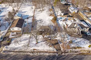 42 Victory Ave, Shirley, NY 11967 - Photo 23