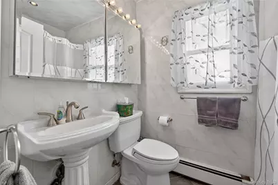 59 Holly Road, Hewlett, NY 11557 - Photo 15