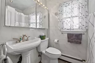 59 Holly Rd, Hewlett, NY 11557 - Photo 15