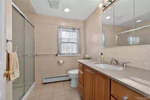 59 Holly Rd, Hewlett, NY 11557 - Photo 21