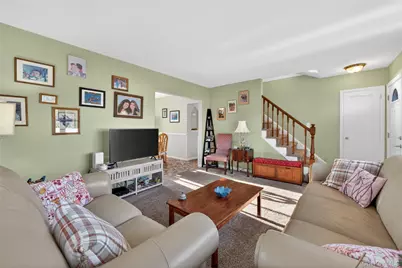 59 Holly Road, Hewlett, NY 11557 - Photo 5