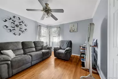 39 Harding Drive, New Rochelle, NY 10801 - Photo 15